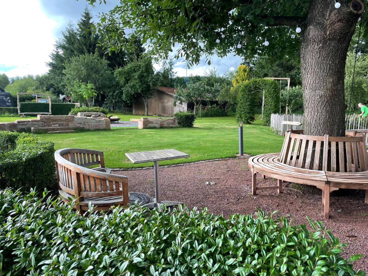 Landgasthof 'Zur Quelle' Wachtersbach Экстерьер фото